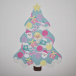 Besos_&_Co_Interactive_Christmas_Tree_Wall_Decals_for_Play