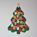 Besos_&_Co_Interactive_Christmas_Tree_Wall_Stickers